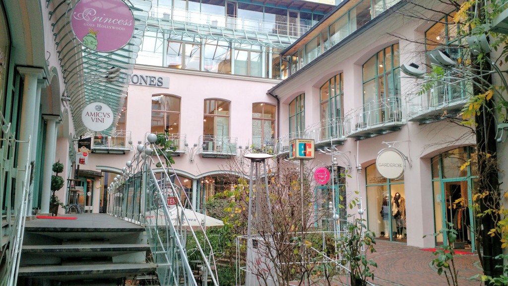 Spirit Yoga Berlin Mitte Review Lena Mendez